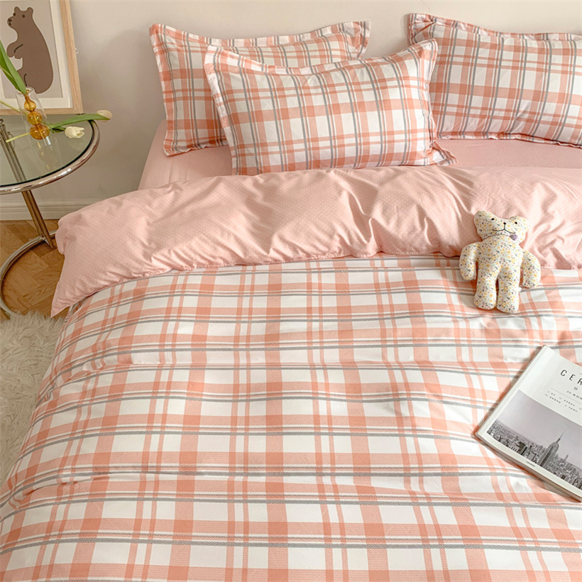 Fashion Luxury Soft Plaid Bed Linen Duvet Cover, Queen Size